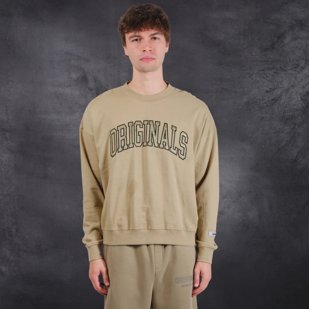 Brooklyn Cloth Originals Satin Applique sweatshirt - Picture 7 of 17